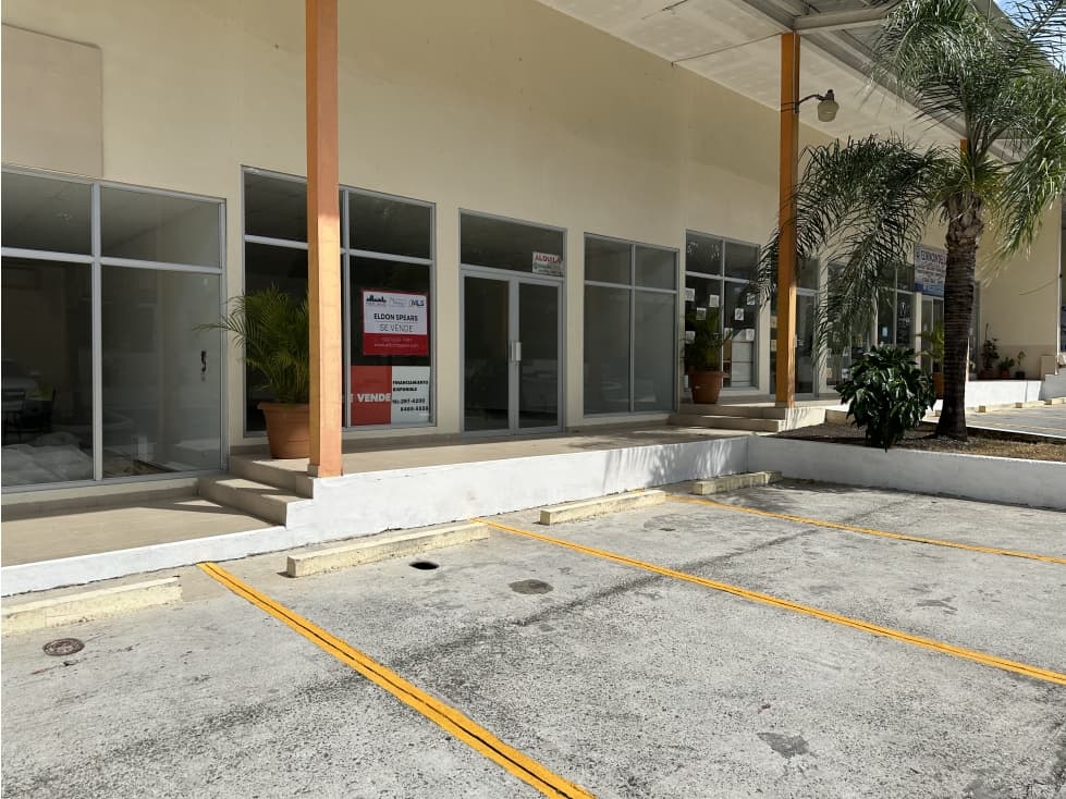 Venta de Local Comercial en Plaza Coronado - 1