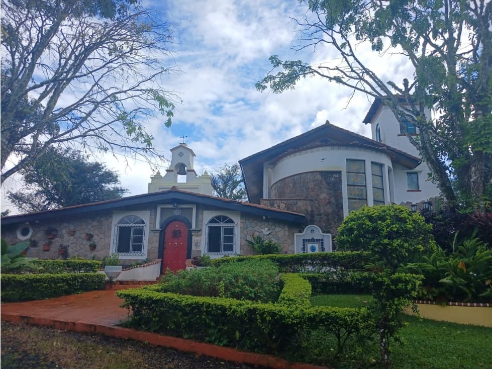 COCLE / EL VALLE DE ANTON / 18000M / VISTAS AL OCEANO / BOHIO / RIO AG - 1