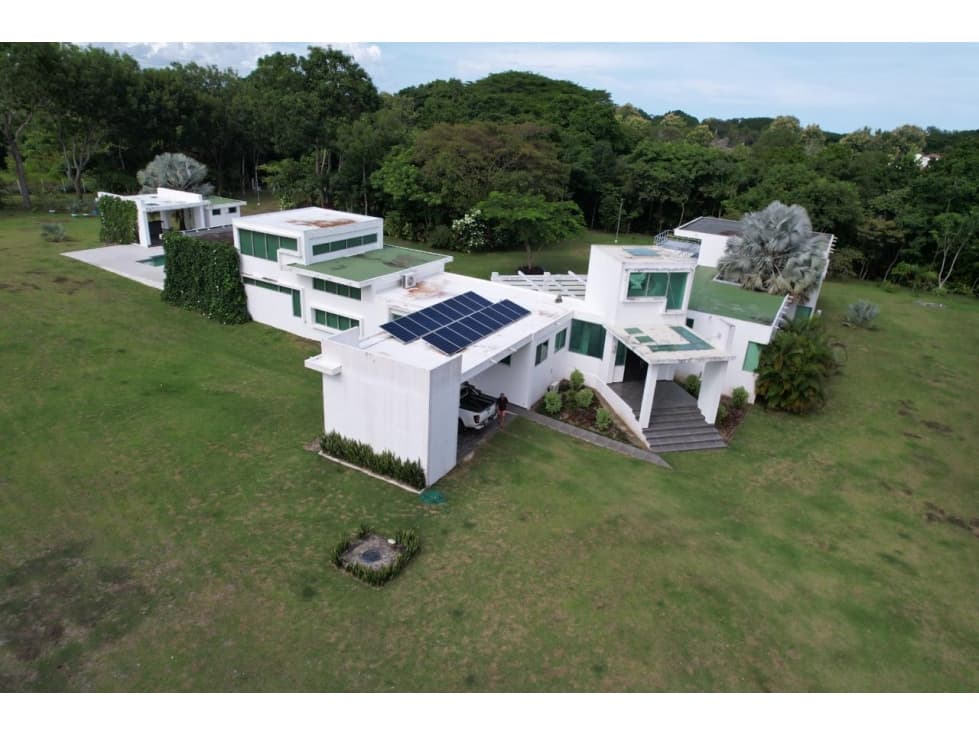 SE VENDE TERRENO DE 11,000 METROS CON CASA EN SANTA CLARA / AG - 1