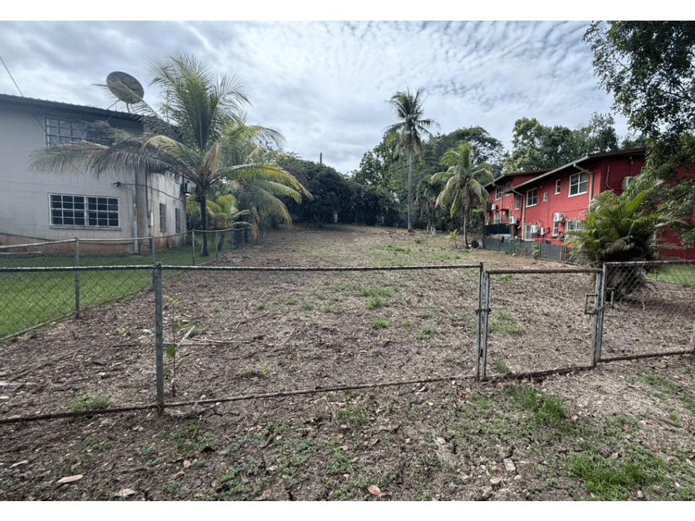 CLAYTON / 876M / TERRENO PLANO / ZONIFICACION R2D1 / SOBRE VIA - 1