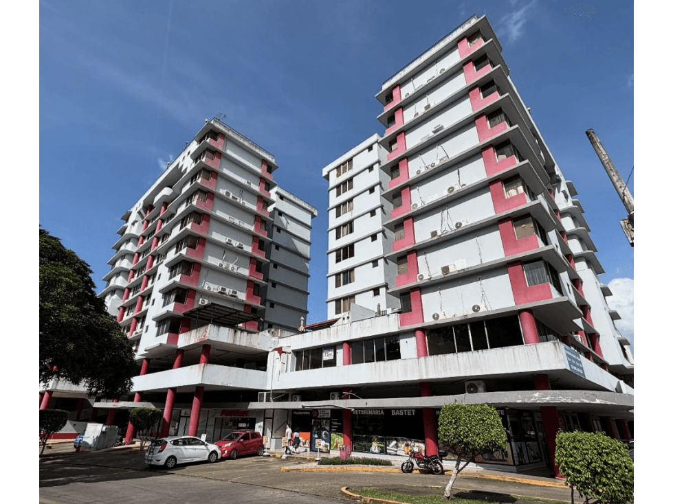 SE VENDE OFICINA ALTOS DEL CHASE PH MILANO CON DIVISIONES Y AMOBLADA - 1