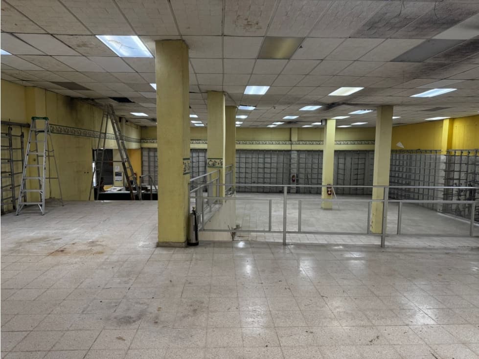 LOCAL / AVENIDA ANCON / 1485M / BODEGA / OFICINAS / ANDEN / VACIO - 1