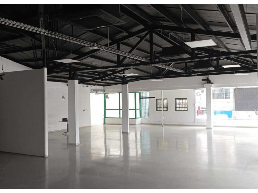 VISTA HERMOSA / LOCAL COMERCIAL / 860M / 12 PARKING / SOBRE VIA - 1