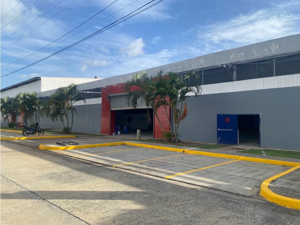 GALERA / TOCUMEN STORAGE COMPLEX / 500 M2 / VIA PRINCIPAL / VACIO - 1