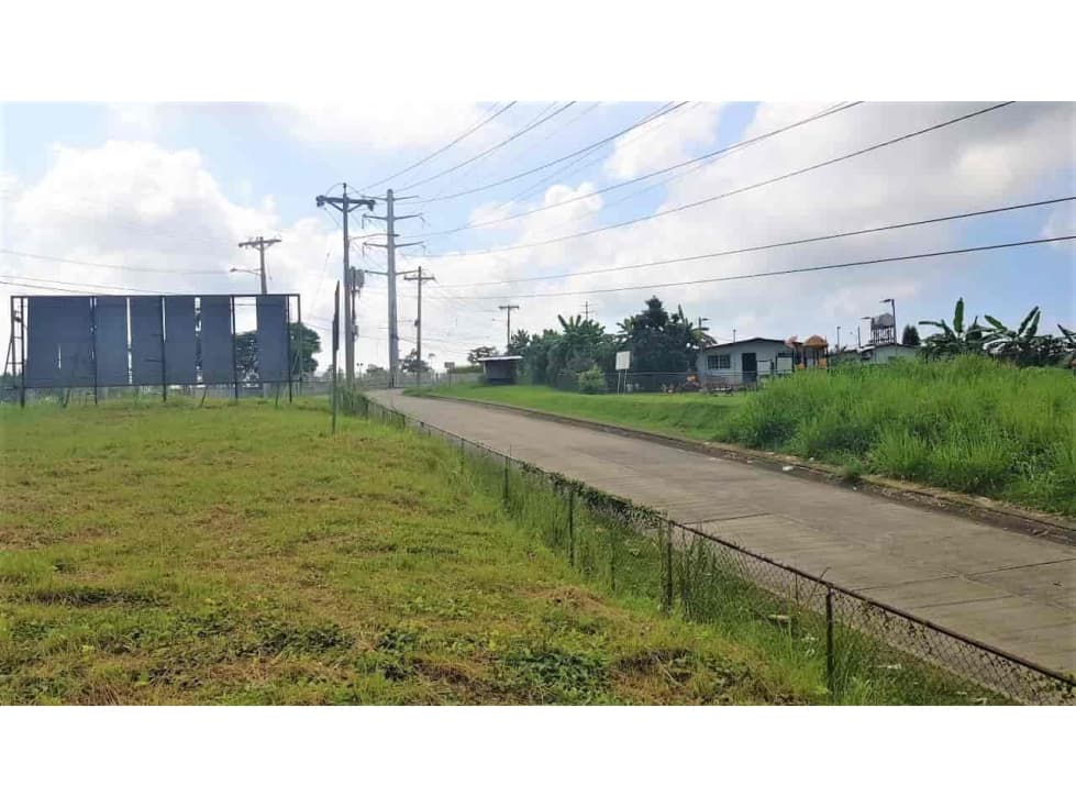 TERRENO / MAÑANITAS / IDEAL PARA COMERCIO / 860M2 / YG - 1