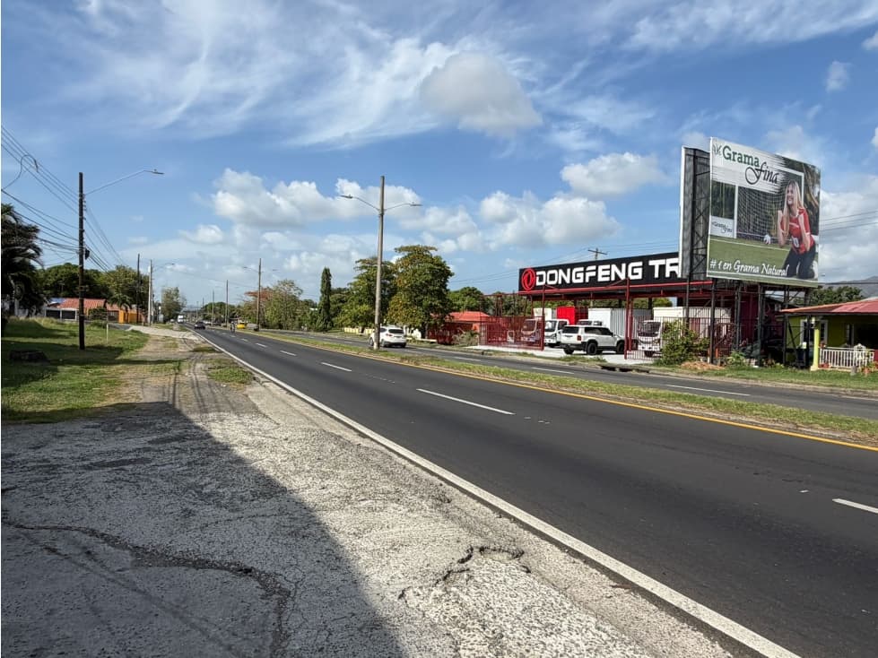 SE VENDE LOCAL COMENCIAL CHAME VIA INTERAMERICANA DE 242M - 1