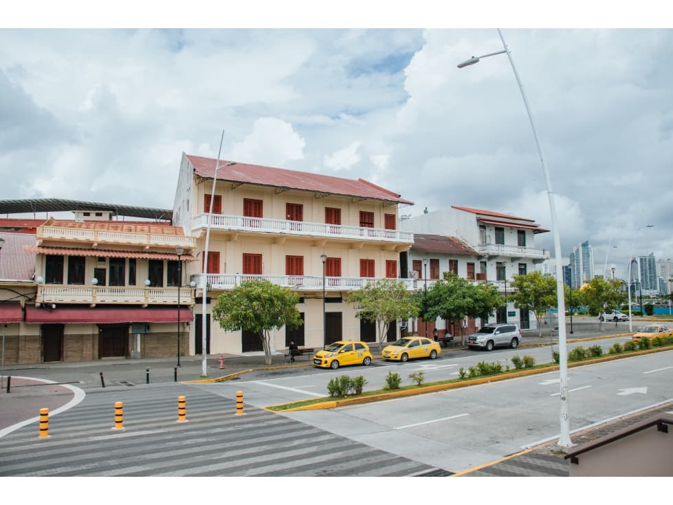 VENDO EDIFICIO EN CASCO VIEJO - PANAMA - 1
