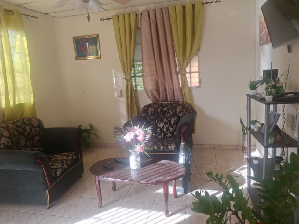 VENTA CASA SEMI-AMOBLADA AGUADULCE - 1