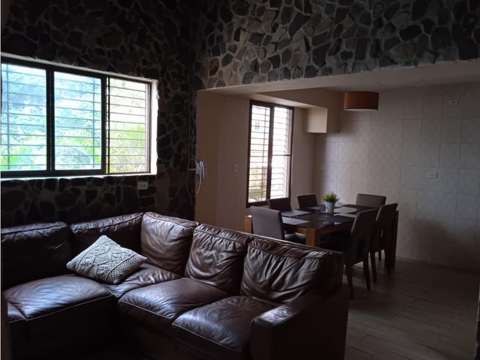ALQUILER APARTAMENTO AMOBLADO LA CRESTA - 1