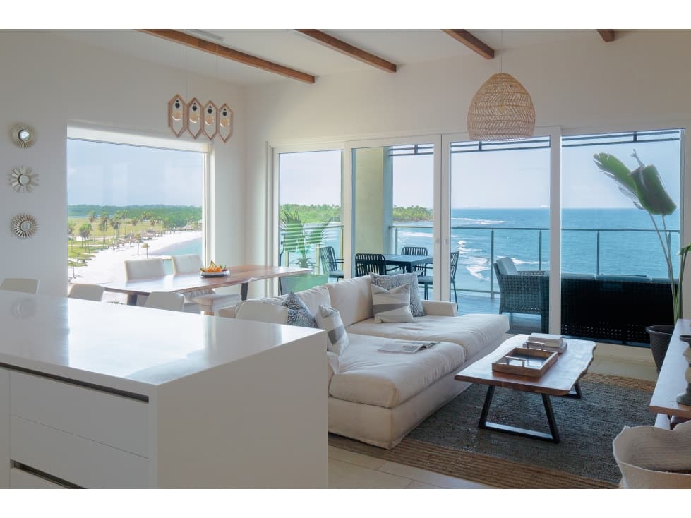 VENTA DE APARTAMENTO AMBLADO EN PLAYA ESCONDIDA - 1