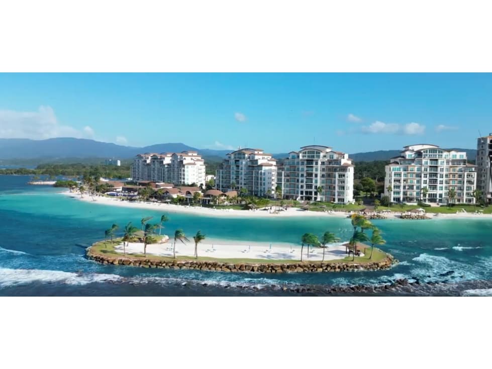 APARTAMENTO EN PLAYA ESCONDIDA - COLÓN - 6940RC - 1