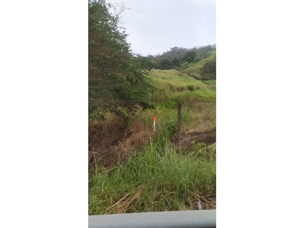 SE VENDE TERRENO EN LAS CUMBRES - 1