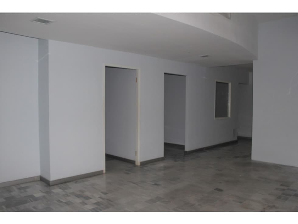Se Alquilan 2 Locales Comerciales Consultorios $1.659.00 El Cangrejo - 1