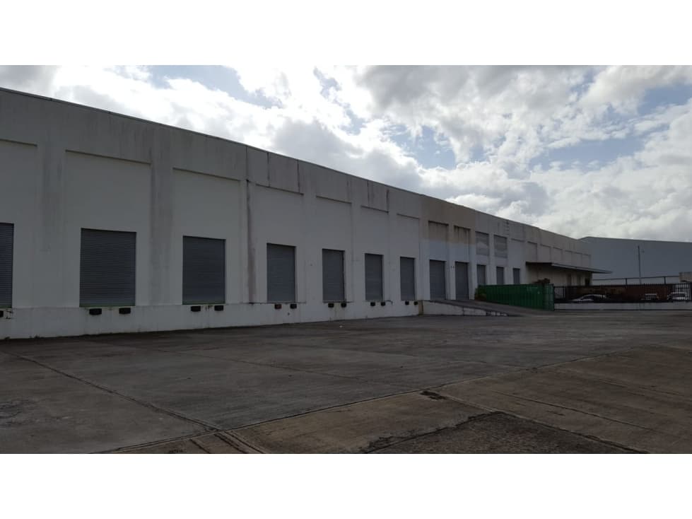 SE VENDE GALERA Parque Industrial 730m2 $1.095.000.00 - 1