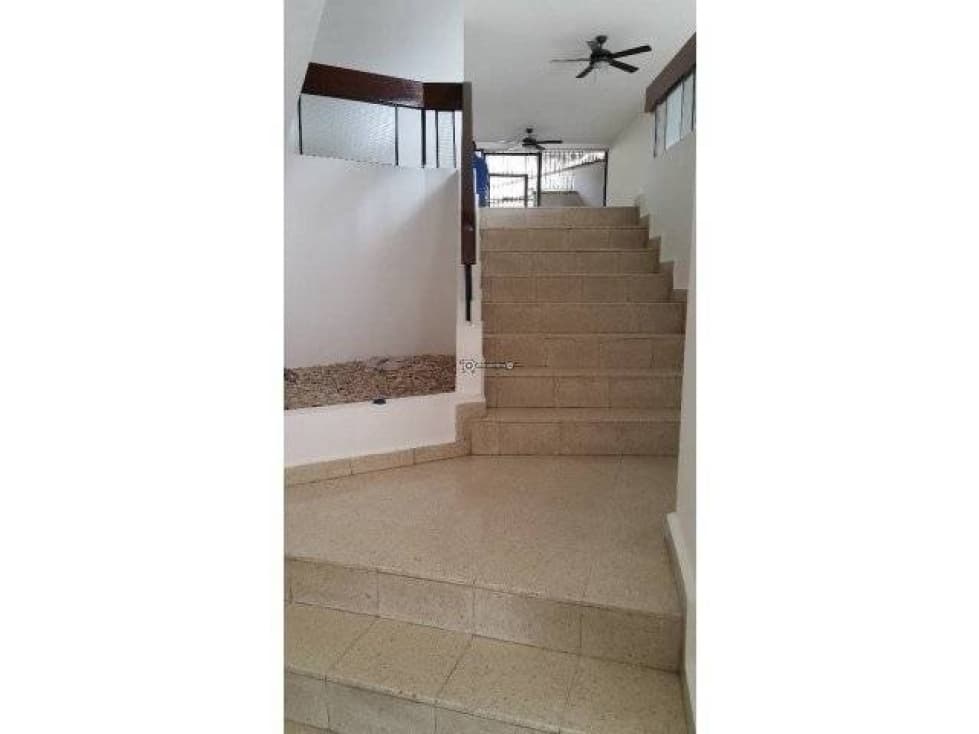 SE ALQUILA CASA EN DOS MARES 4 RECAMARAS $ 1600 - 1