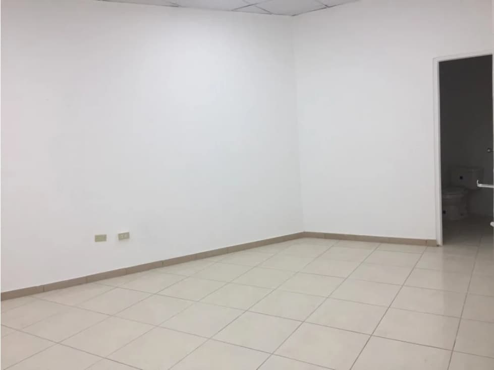 Se Alquila Local 106.88 Mts Albrook USD$1,213,oo+Itbms 11 - 1