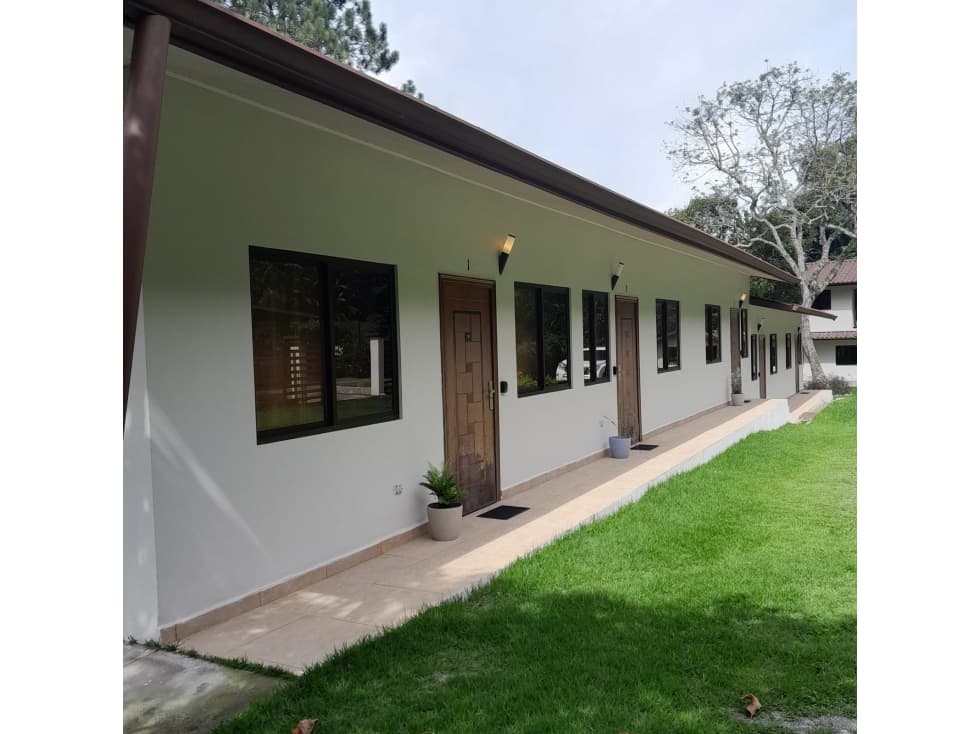 SE ALQUILA APARTAMENTOS EN BOQUETE - 1