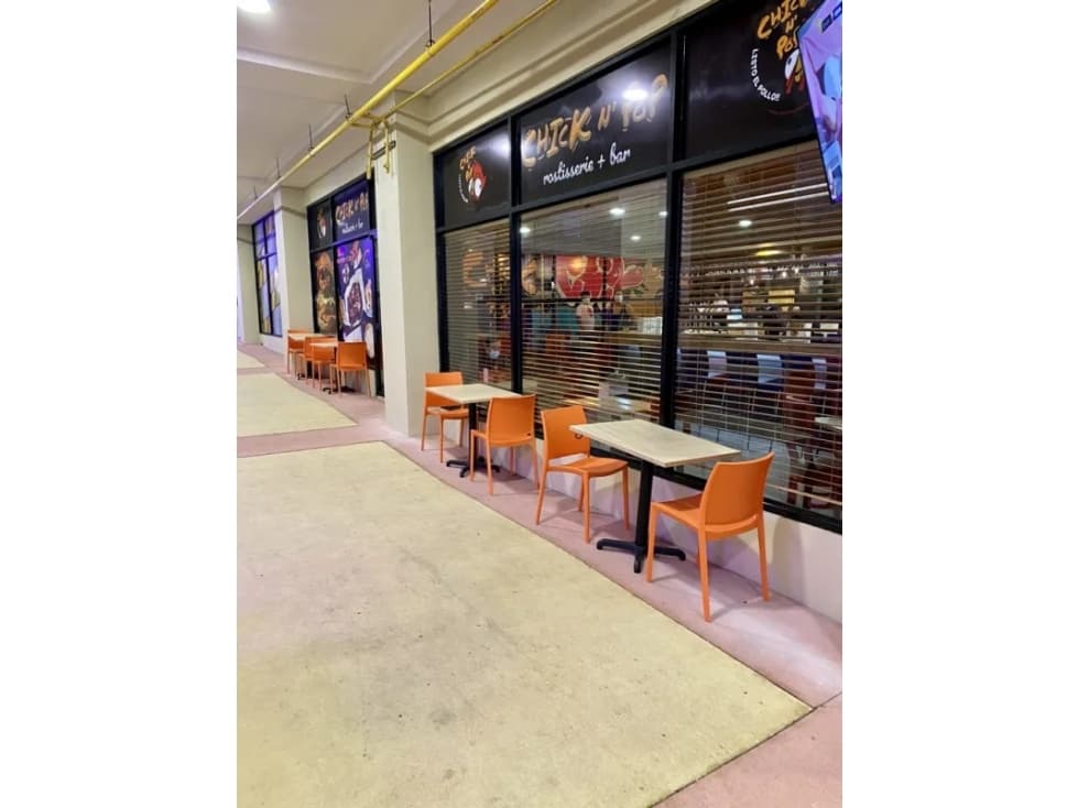 Local comercial en Costa Verde, 200mts - $4500.00. EQUIPADO - 1