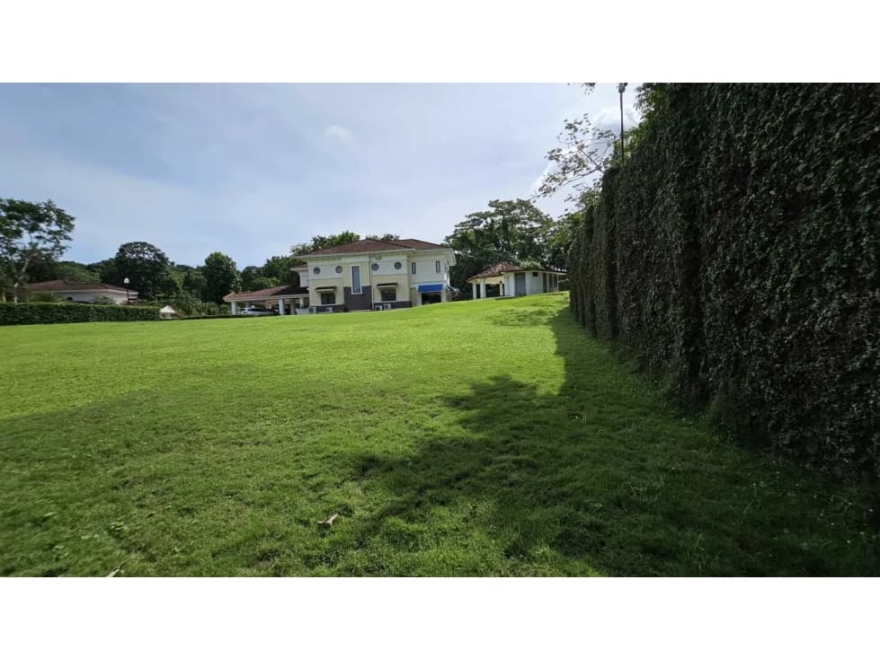 VENDO TERRENO EN CLAYTON - 1