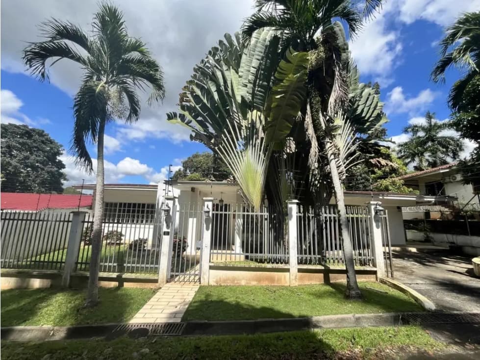 SE ALQUILA CASA EN LLANOS DE CURUNDU - 1