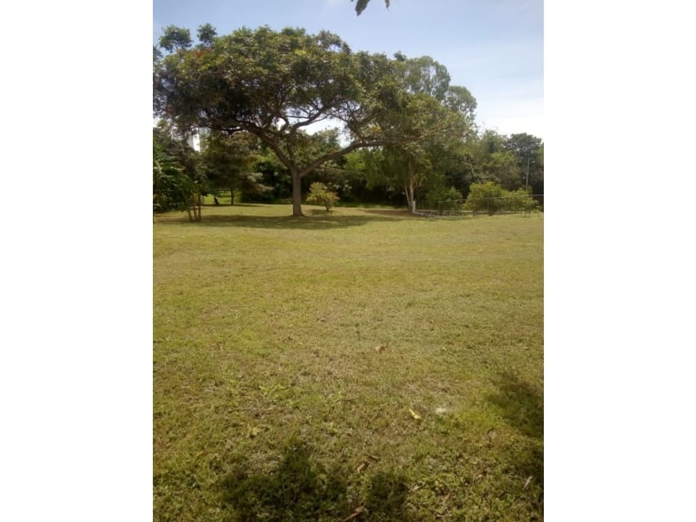 Se Vende Terreno 1,800 MT2. Zona Hotelera, Cerca Playa Rio Mar - 1