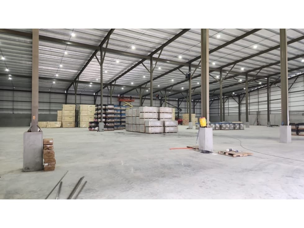 Se Alquilan Bodegas Nuevas Desde 900mt2 hasta 10mil mt2 - 1