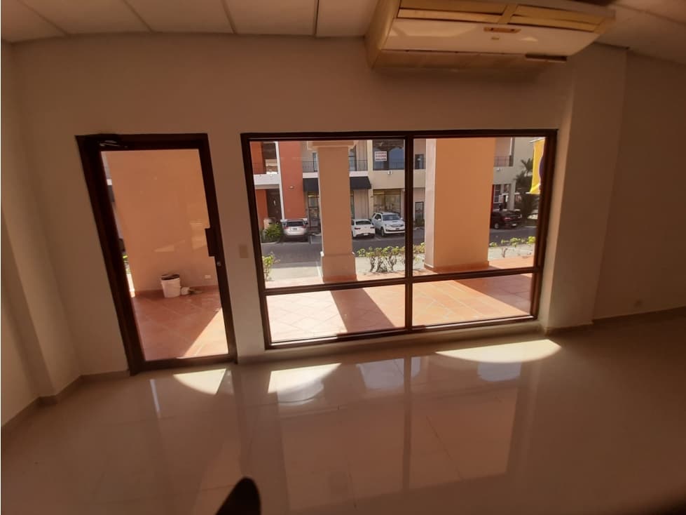 Remate, Se Vende Local Comercial,The Village Mall - 1