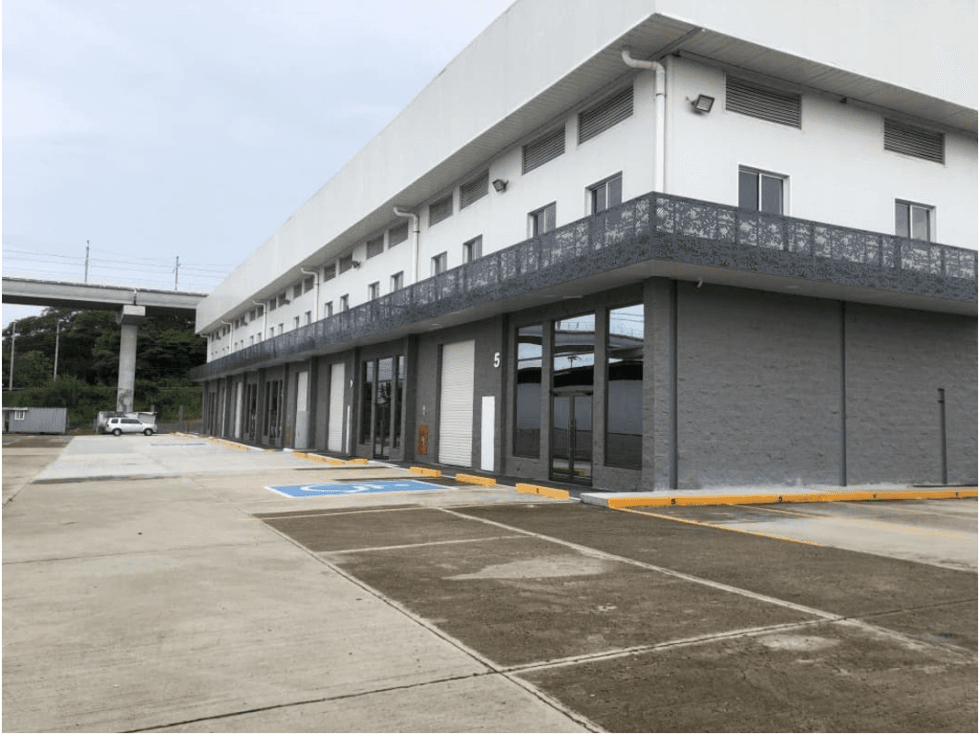 Se Vende Complejo en Tocumen - 1