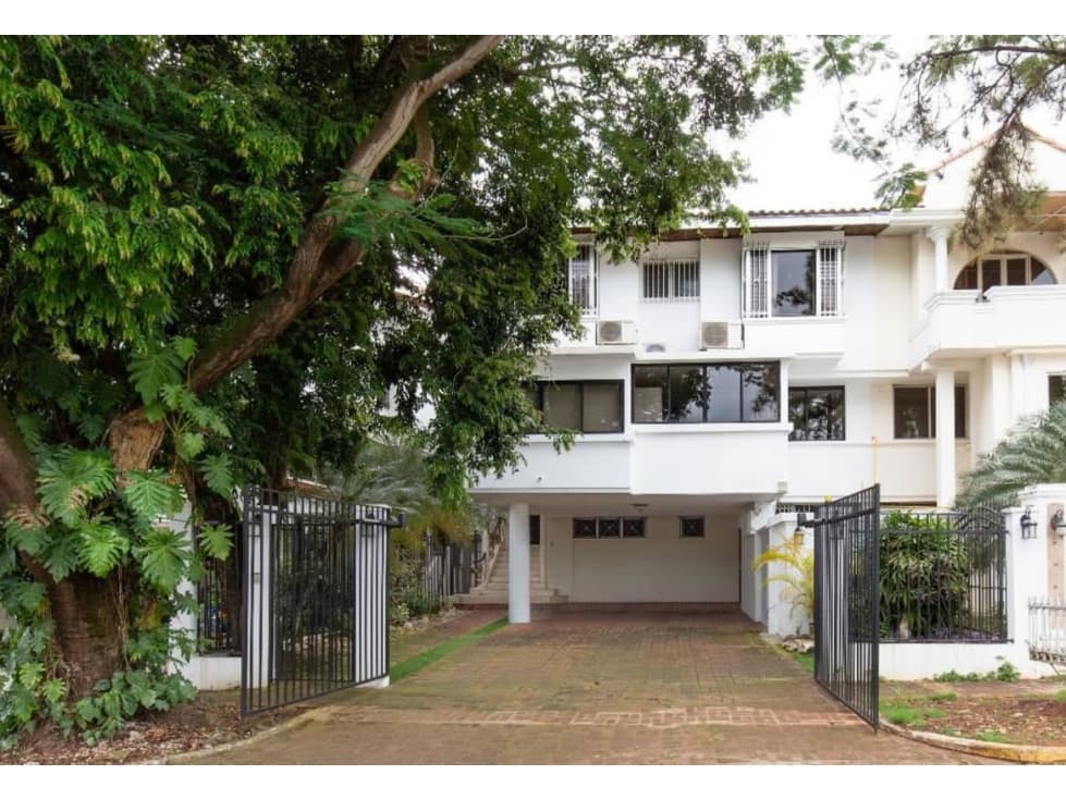 Alquilo hermoso Duplex en Obarrio para uso residencial o comercial - 1