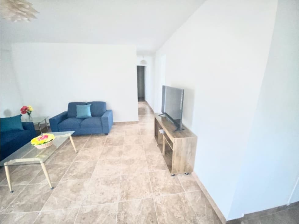 Alquilo espectacular apartamento en Albrook - 1