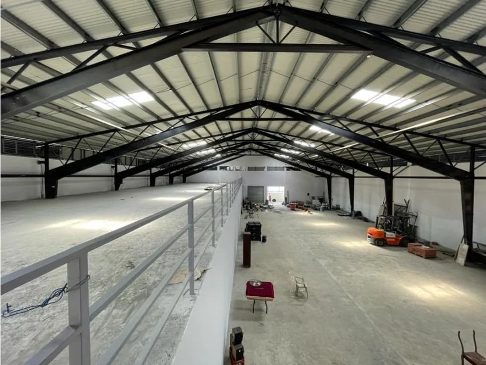 MM/Se Alquila Espectacular Bodega Local 950 mts en Curundú $6.500.oo - 1
