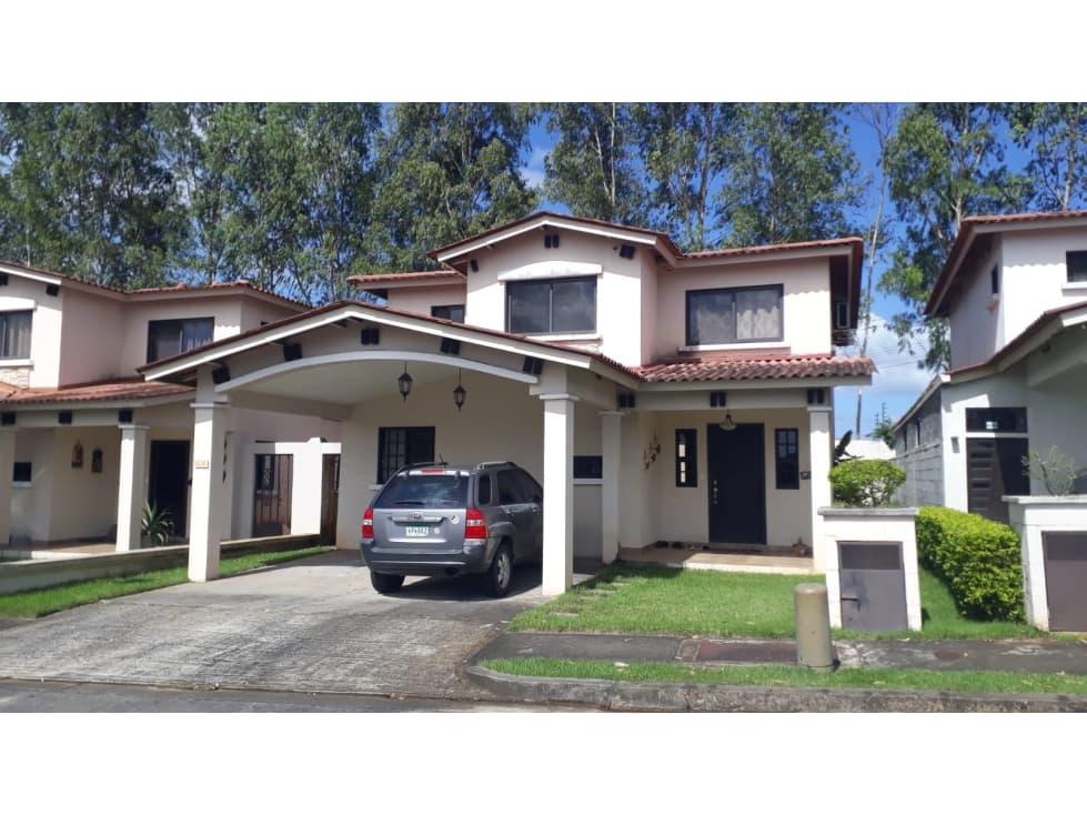 SE ALQUILA CASA EN COSTA VERDE - 1