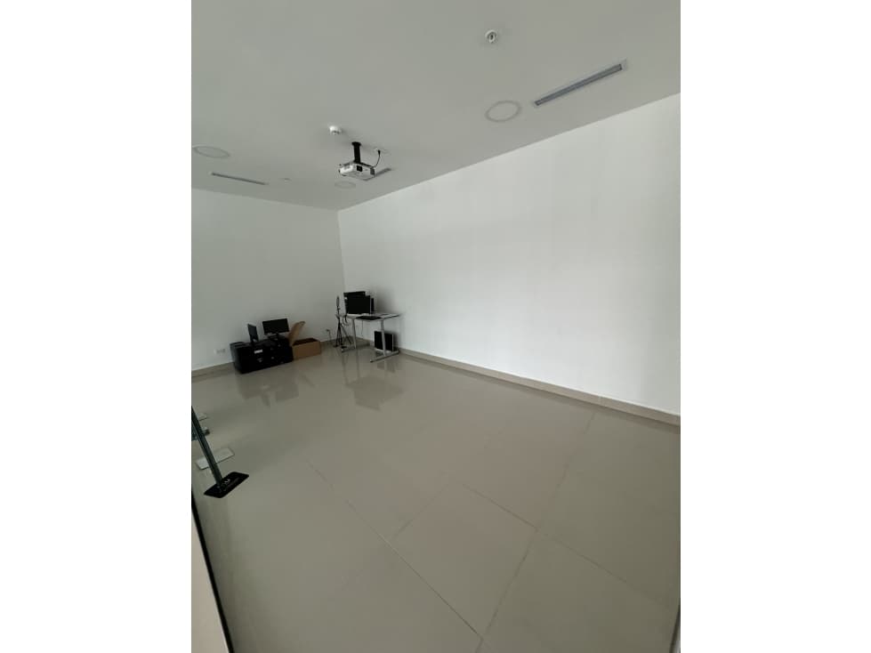 OFICINA EN VENTA COSTA DEL ESTE - 1