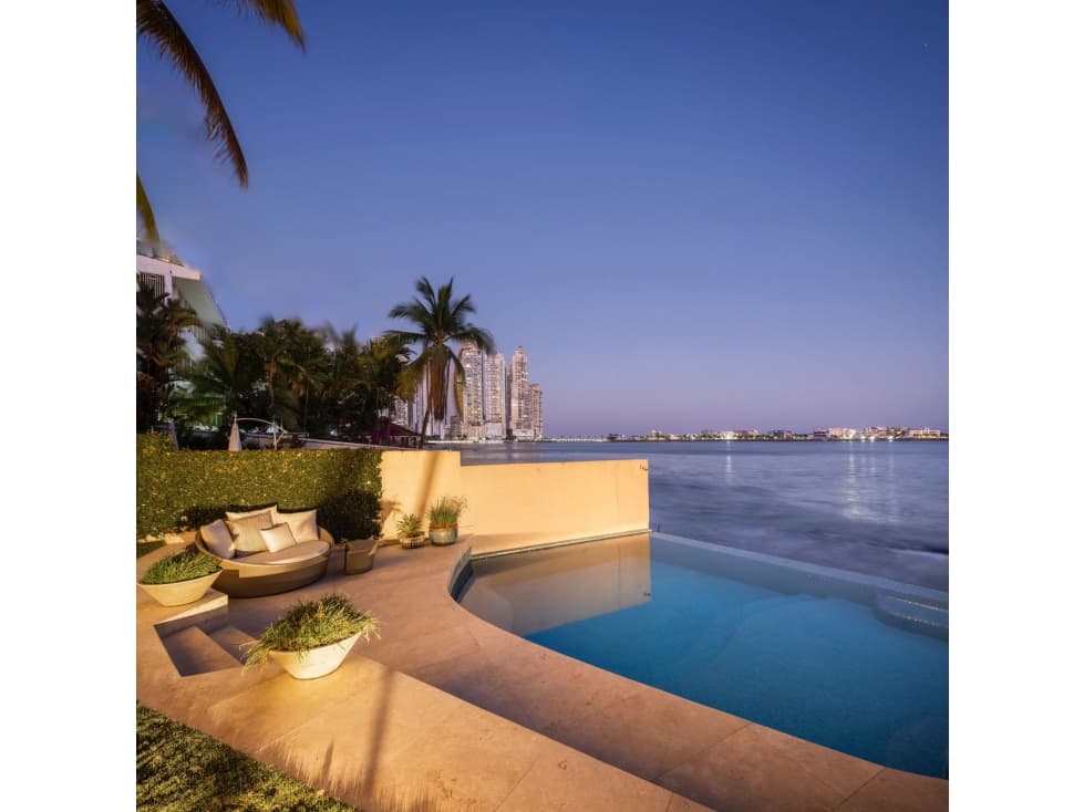 SE VENDE CASA DE LUJO CON VISTA AL MAR | PUNTA PAITILLA - 1