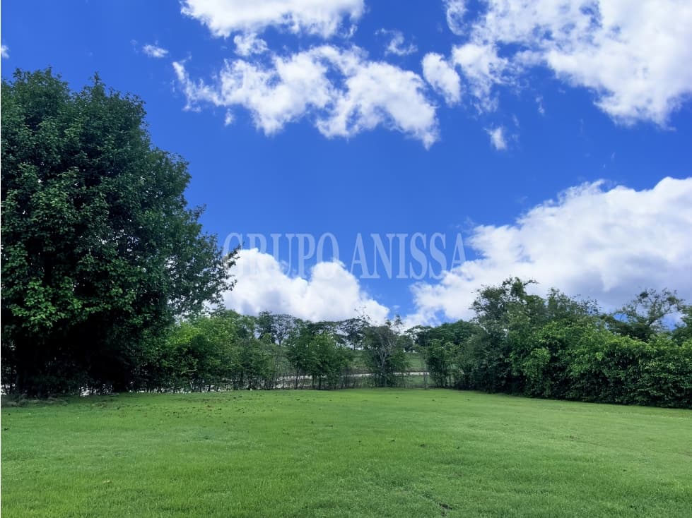 Oportunidad! Venta de Terreno Residencial en Punta Barco, San Carlos - 1