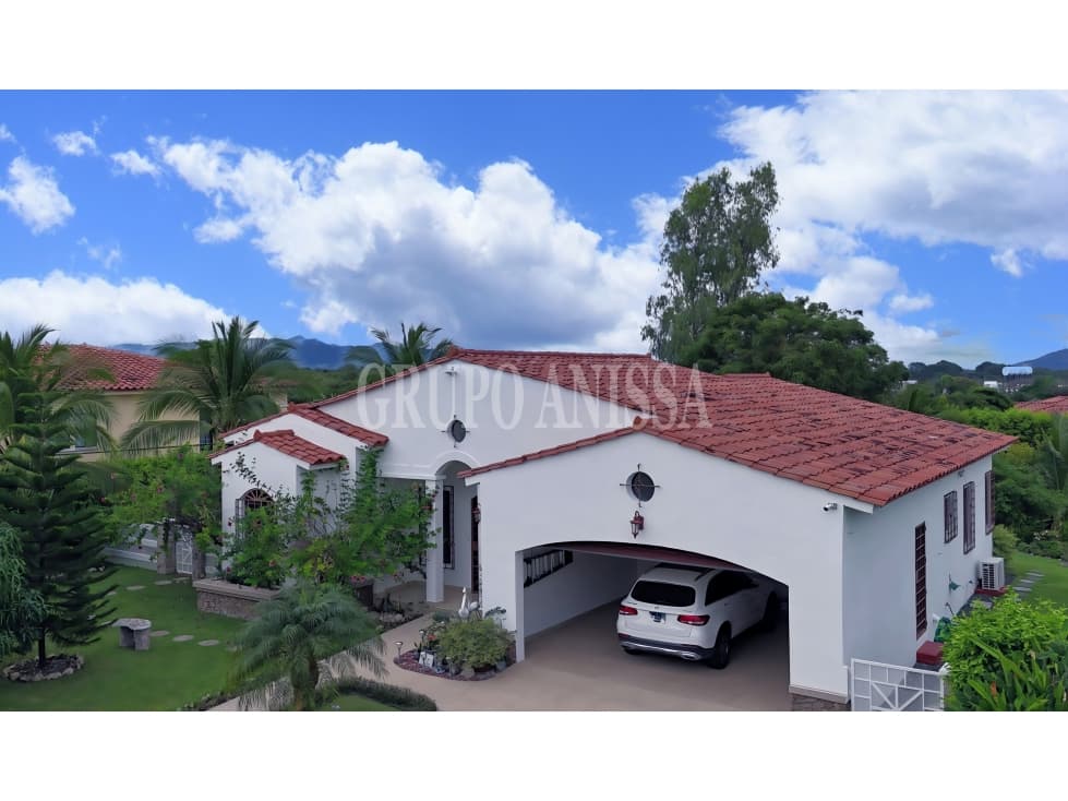 Se Vende hermosa Casa en Hacienda Pacífica con Casita de Huéspedes - 1