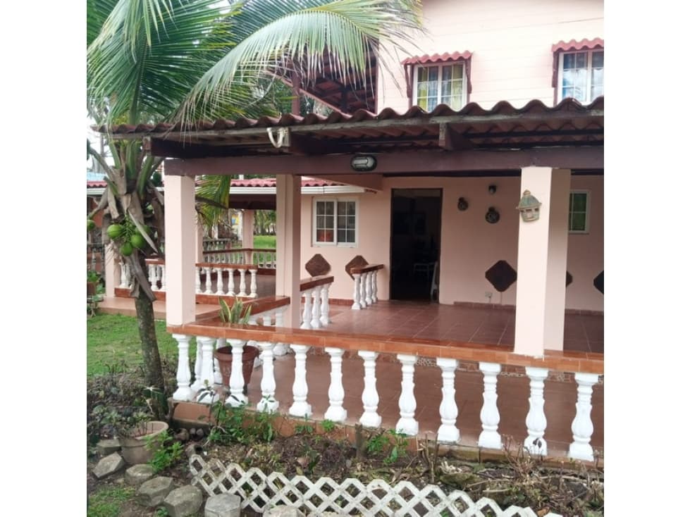 VENDO CASA URBANIZACION MIRAMAR ORILLA DE PLAYA - 1