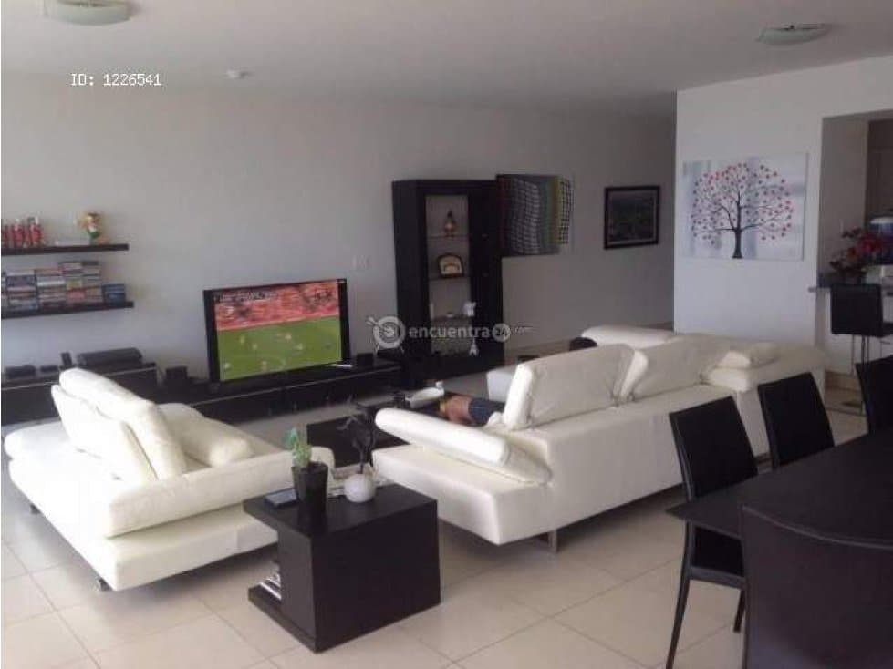 SE VENDE O ALQUILA AMOBLADO EN PH WATER AV. BALBOA - 1