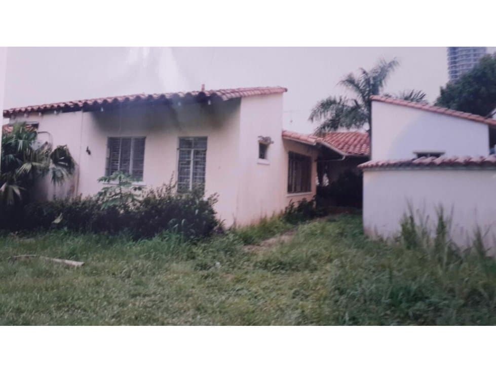 Vendo Hermosa casa con terreno para construcción. - 1