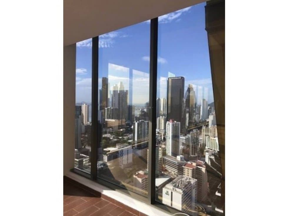 ALQUILO OFICINA EN OBARRIO. TORRE TWIST. - 1