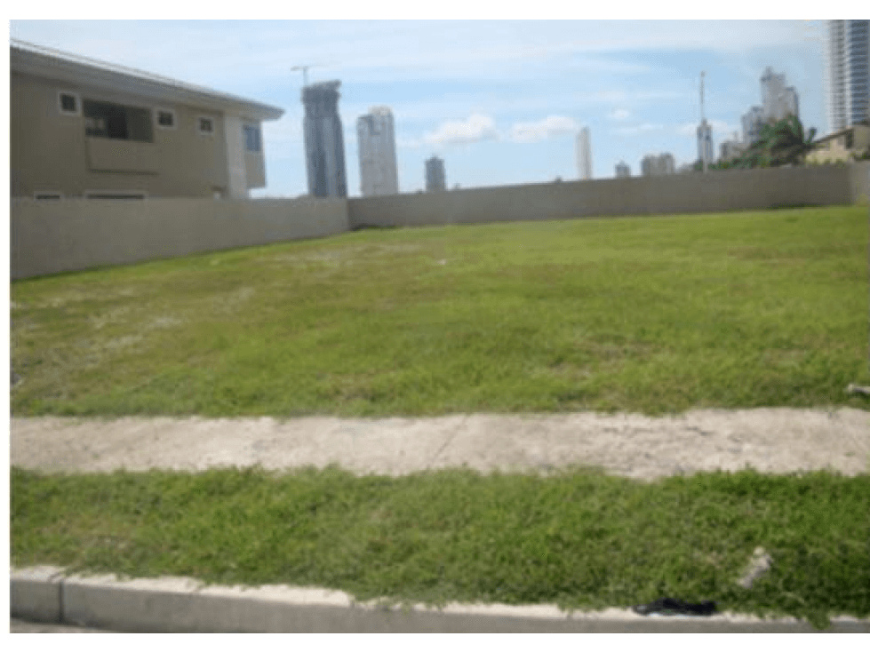 TERRENO RESIDENCIAL EN COSTA DEL ESTE, CERCA A Downtown Plaza - 1