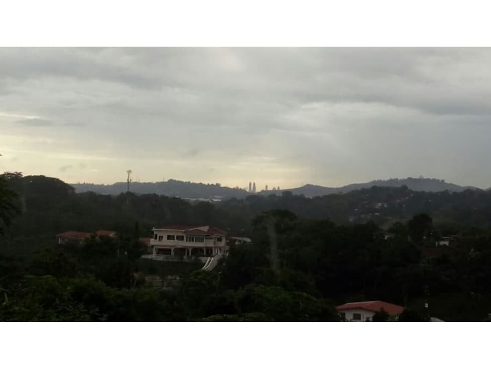 SE VENDE TERRENO DE 1,000 M2 EN EL VALLE DE CERRO AZUL - 1