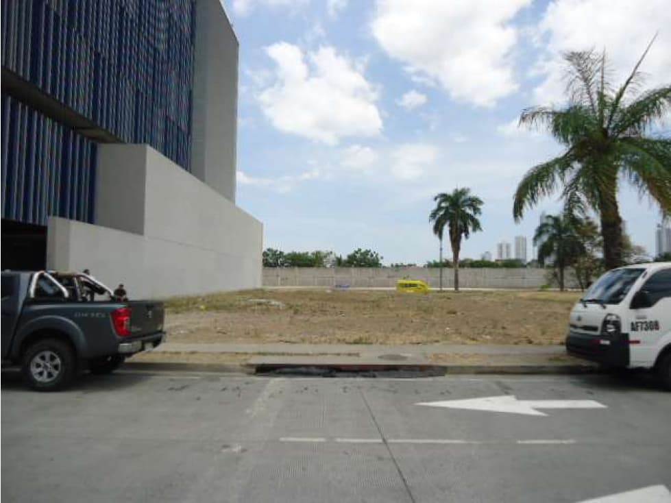 NEGOCIE TERRENO DE 1207 M2 EN SANTA MARÍA DISTRICT - 1