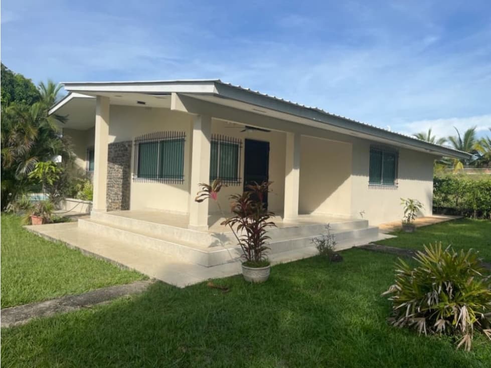 ALQUILER CASA CON PISCINA, EN CORONADO, IDEAL PARA TÍ - 1