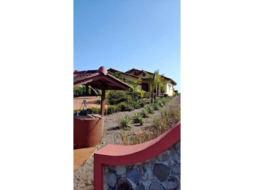 VENDO CASA DE PLAYA A SOLO 30 MINUTOS DE DAVID - 1