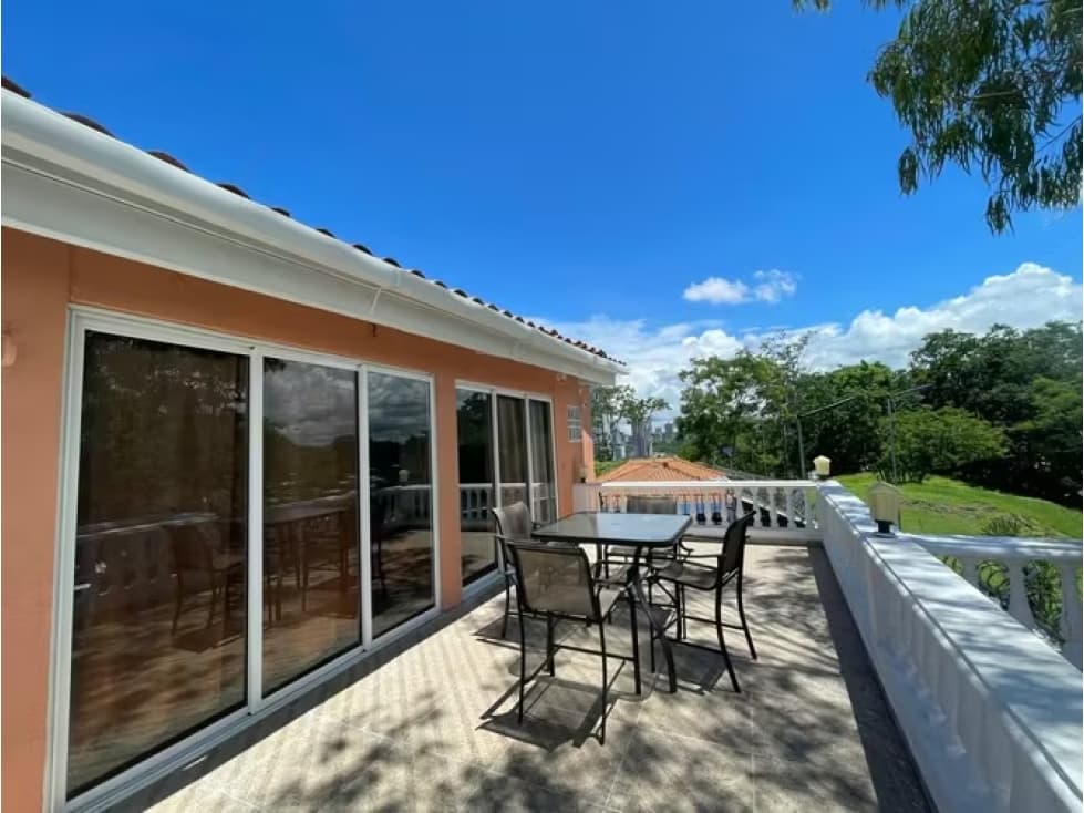 VENTA CASA TUMBA MUERTO 486M2 EL DORAL - 1