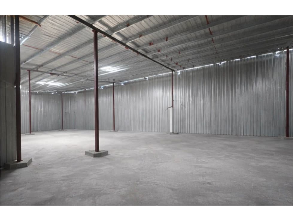 ALQUILER GALERA 200M2 PARQUE INDUSTRIAL LAS MAÑANITAS CV - 1