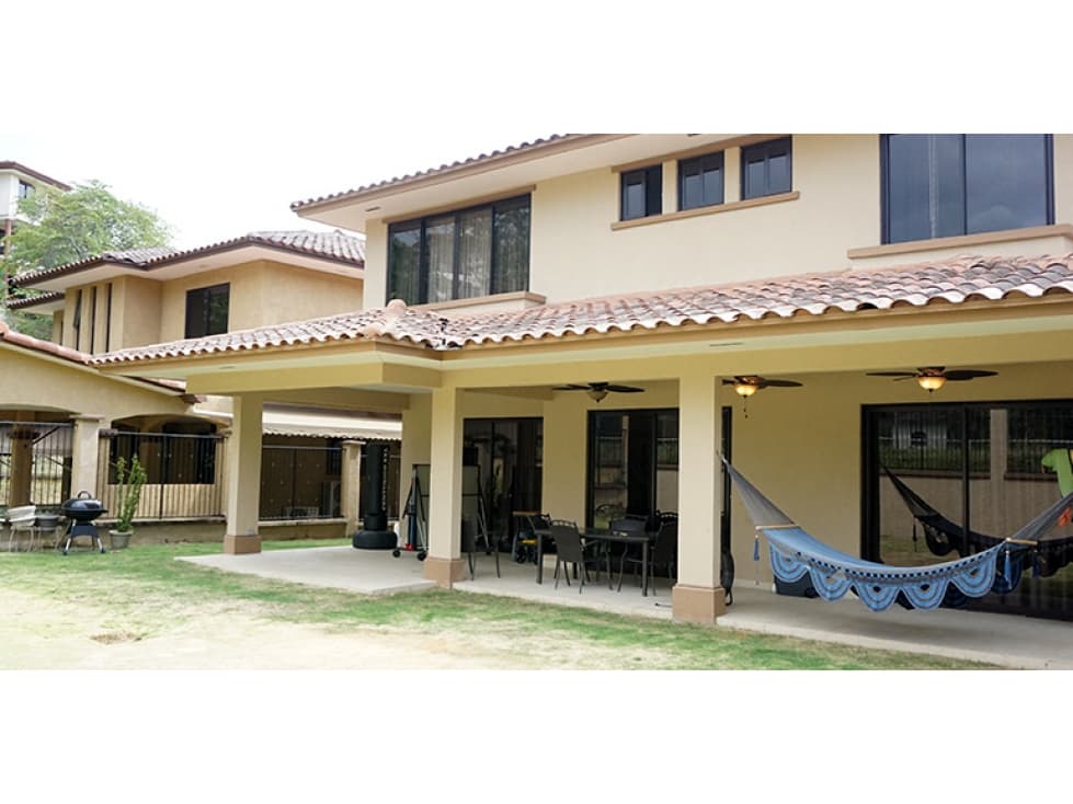 CASA EQUIPADA DE 546 M2  EN CLAYTON EMBASSY CLUB - 1
