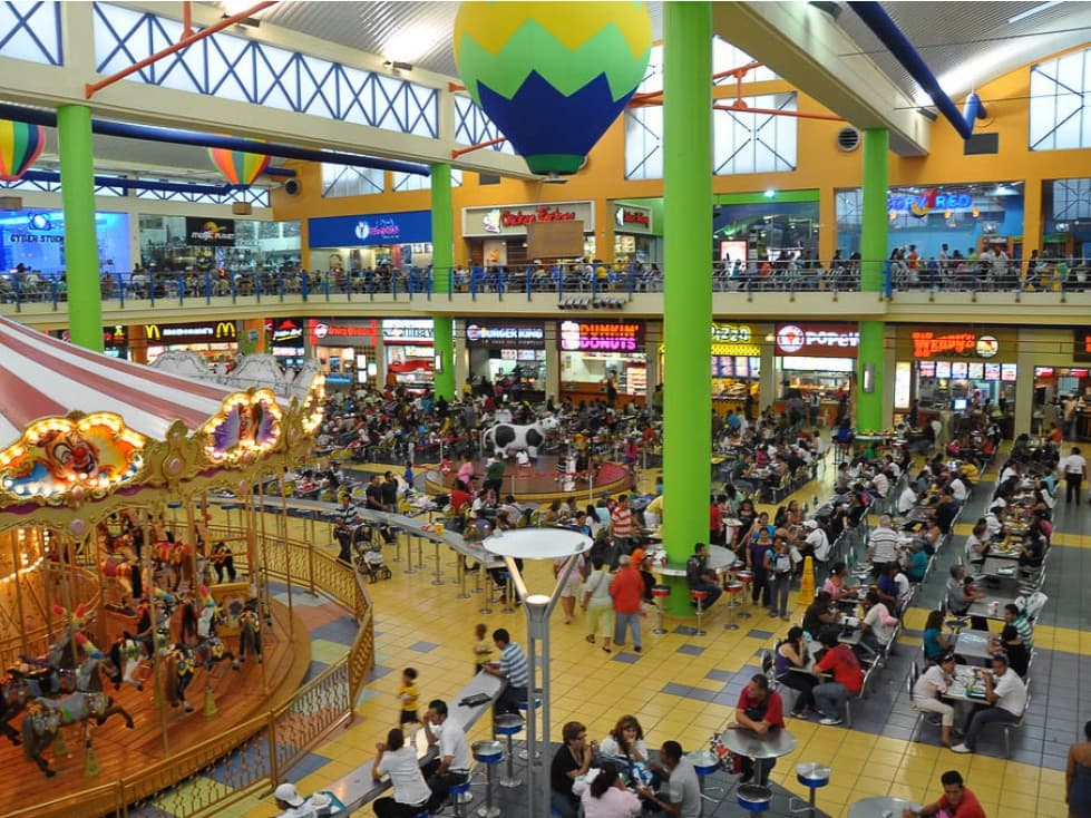 VENTA LOCAL COMERCIAL EN ALBROOK MALL 120 MT2 PLANTA BAJA LT - 1