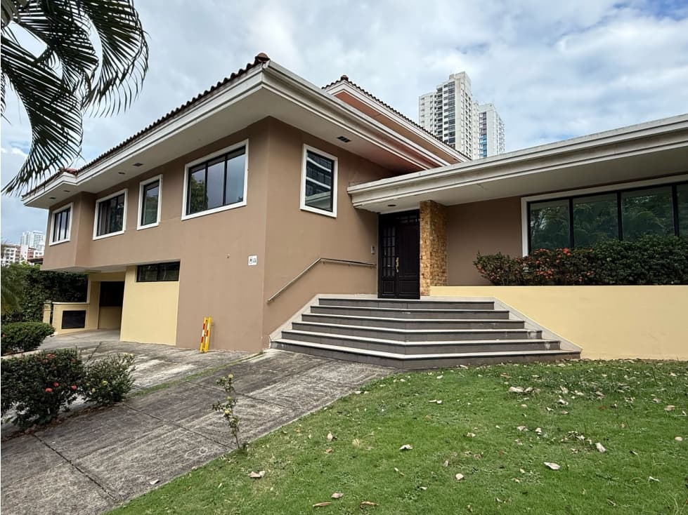 VENTA DE CASA COMERCIAL CON OFICINAS UBICACION EL CARMEN 795mtrs JP - 1